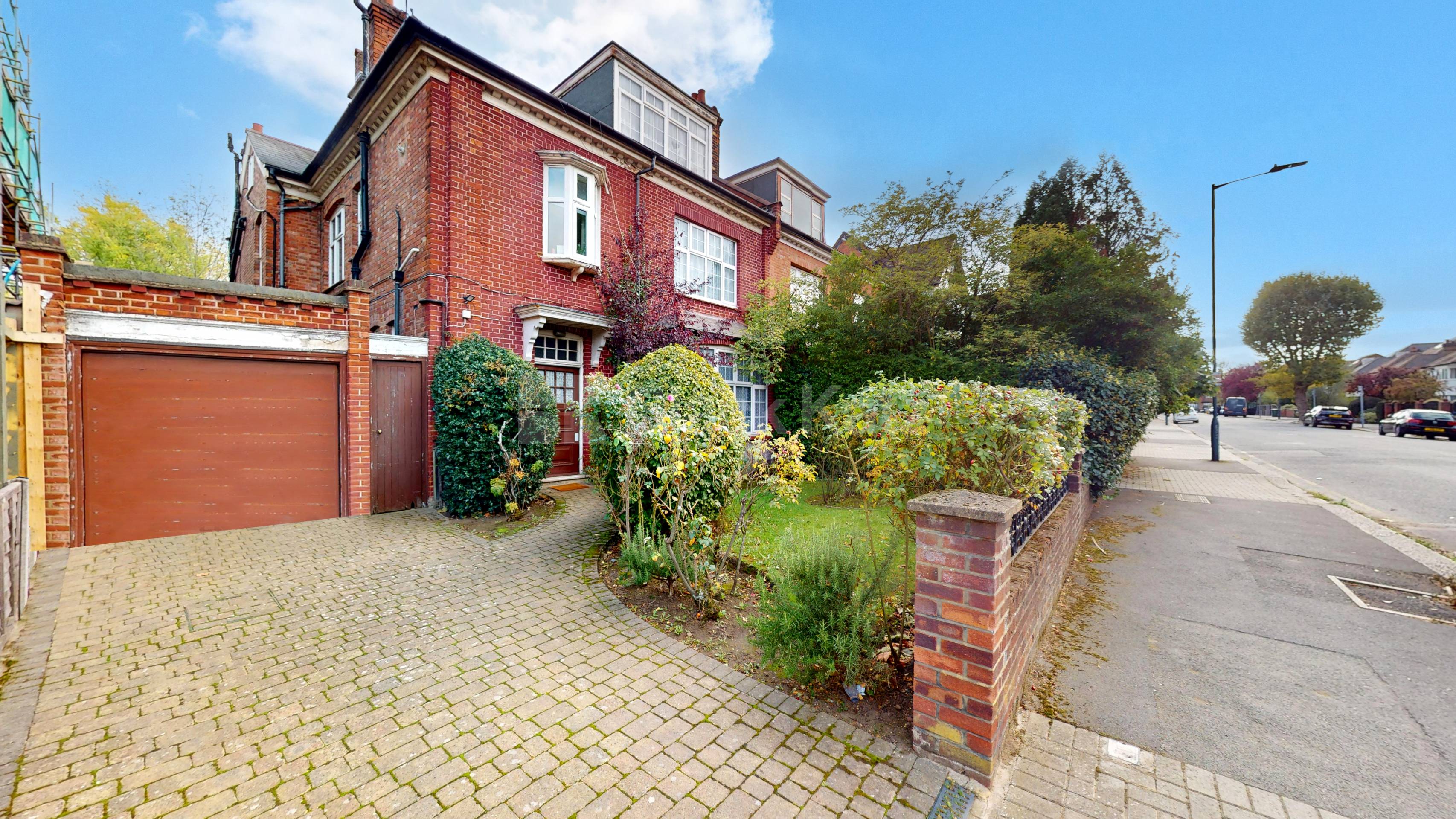 Modern Studio Aylestone Avenue, Brondesbury  NW6